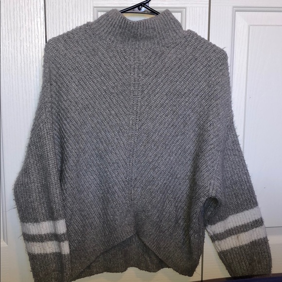 Express Sweaters - Express Sweater Express Sweaters - Express Sweater